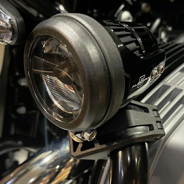 DKdesign X KOSO オーロラ5 LEDフォグランプ | バイクカスタムパーツ