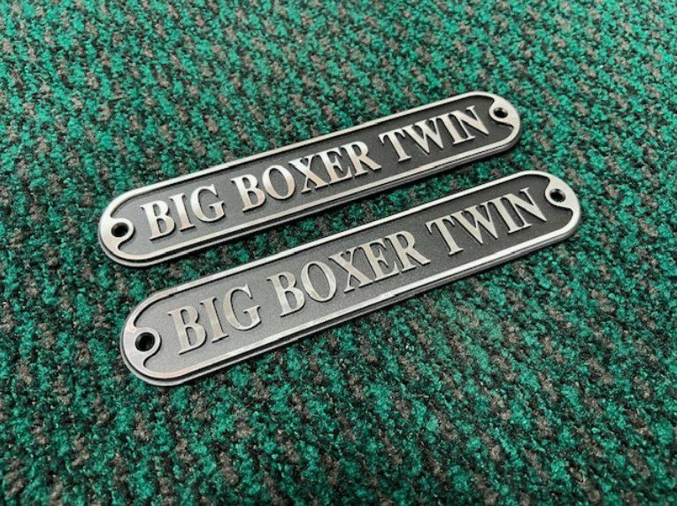 特別生産商品】BMW R18 エンジンプレート BIG BOXER TWIN 2枚セット
