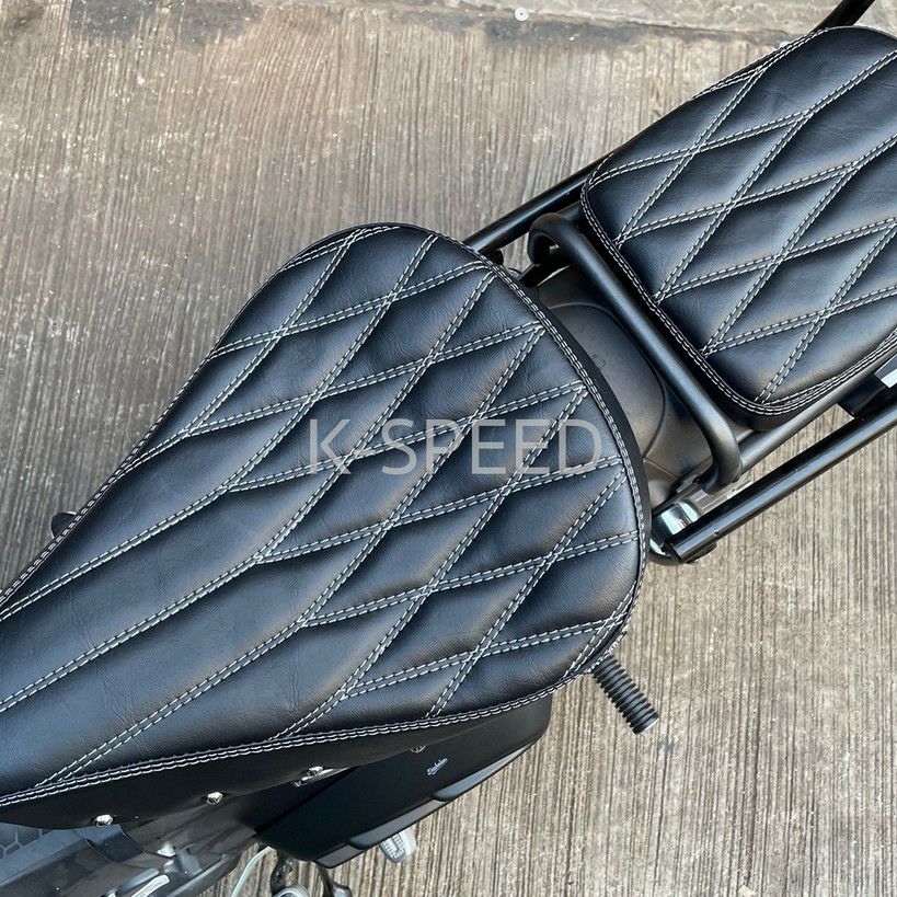 ＜商談中＞前後新品タイヤ マッドブラックな人気のスーパーカブ カスタム角目4速　セル付き アウトスタンディングモーターサイクル｜スーパーカブ レッグシールド