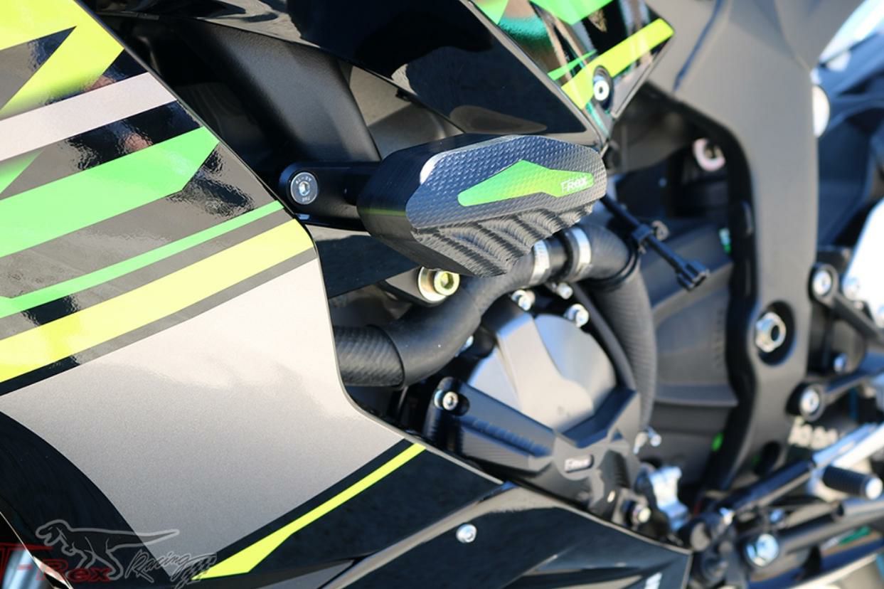 カワサキZX-6R ノーカット フレームスライダー T-REX レーシング