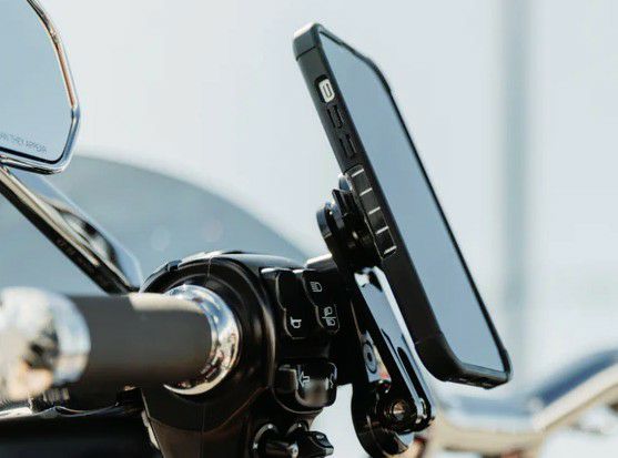 ROKFORM iPhone 15 Pro Max 