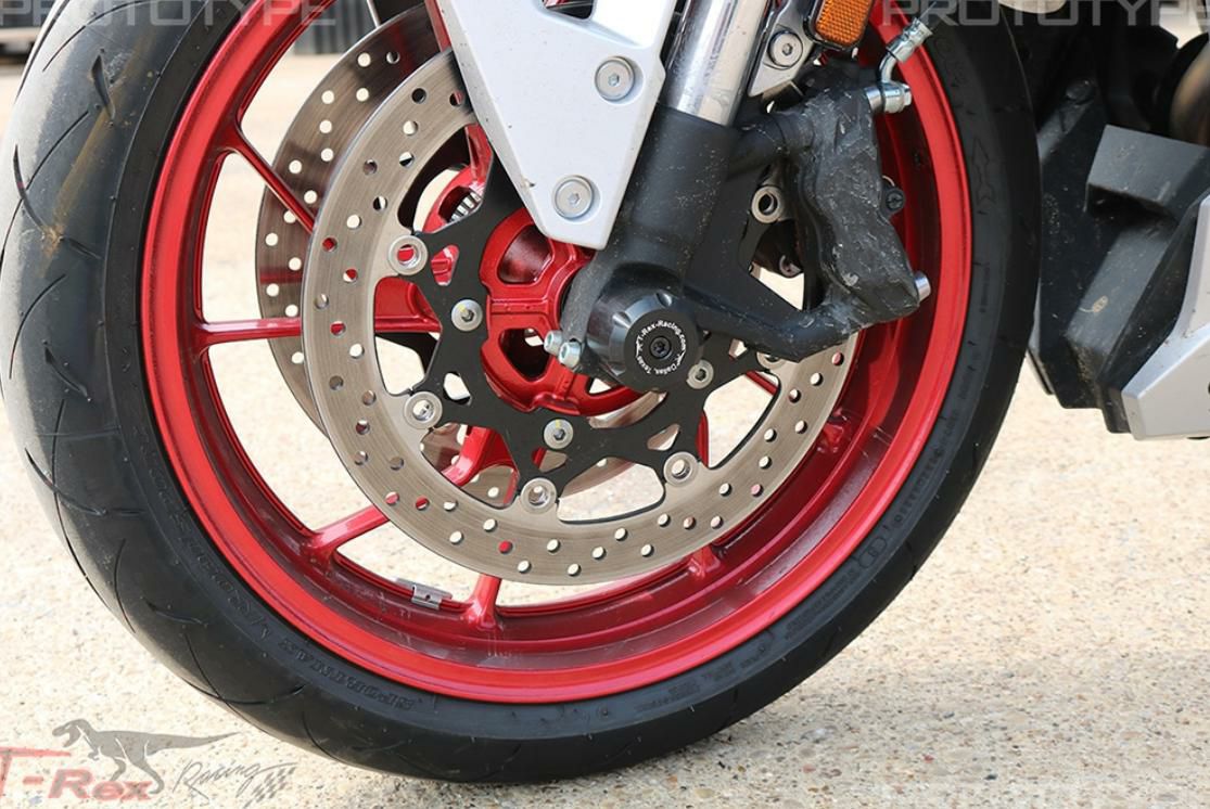 GSX-8TT/GSX-8T/GSX-8S/GSX-8R/GSX-S750 フロントアクスルスライダー T