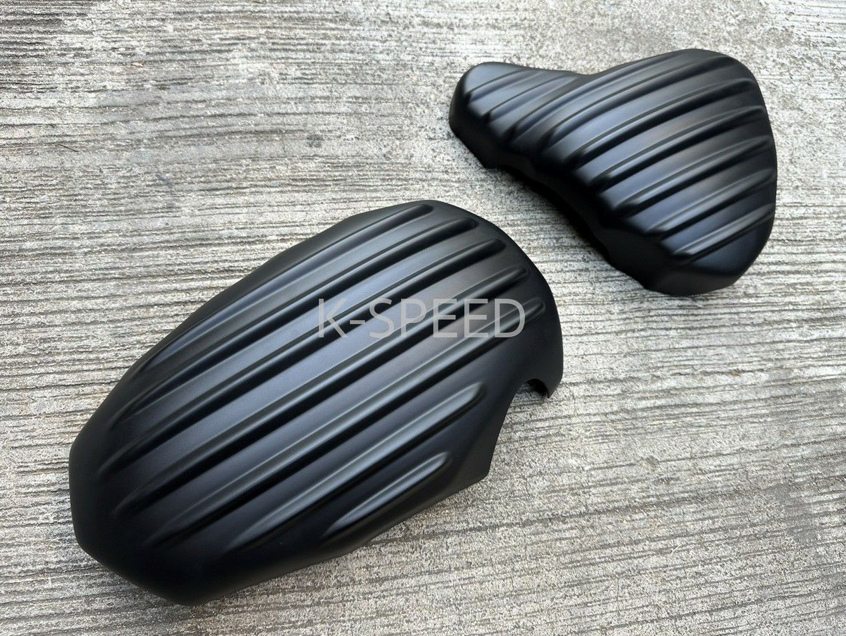 トライアンフ スクランブラー400X/スピード400 ブラックエンジンカバー