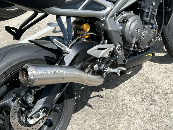 トライアンフ ストリート トリプル765S/R/RS (18-22) チタン フル
