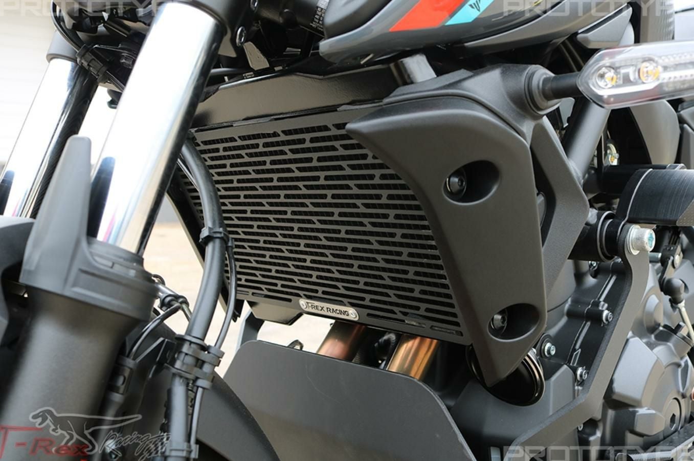 YAMAHA XSR700/MT07 ラジエーターガード MT-07/XSR700 13～24 ラジエーターガード T-REX レーシング | バイク