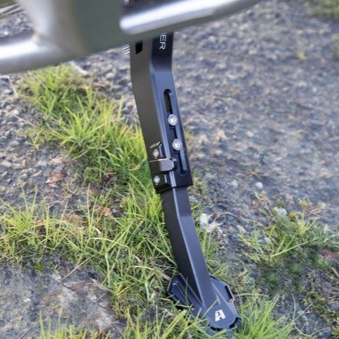 BMW R1300GS アジャスタブル サイドスタンド アルミニウム AltRider_1