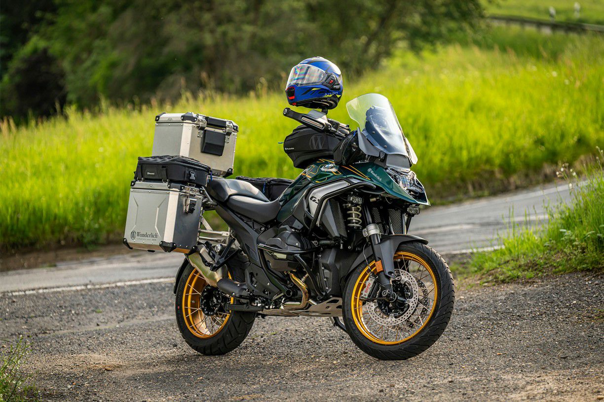 BMW R1300GS タンクガード ブラック ワンダーリッヒ | バイクカスタム