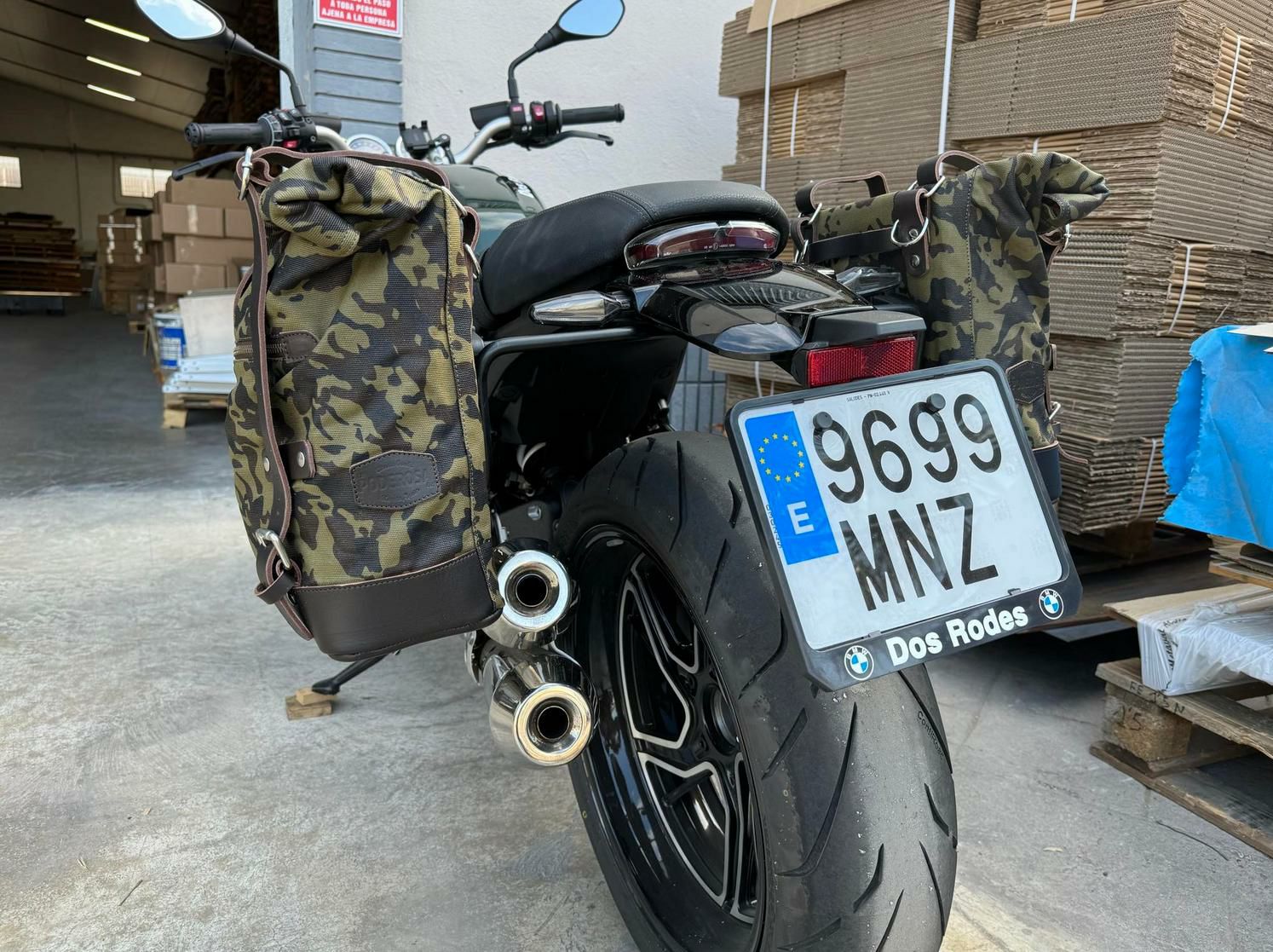 BMW R12niineT サドルバッグ サイドバッグ サポートラック サテン