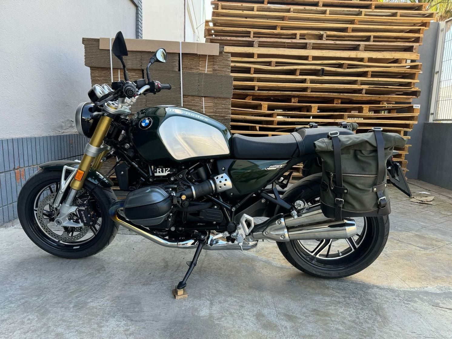 BMW R12niineT サドルバッグ サイドバッグ サポートラック サテン