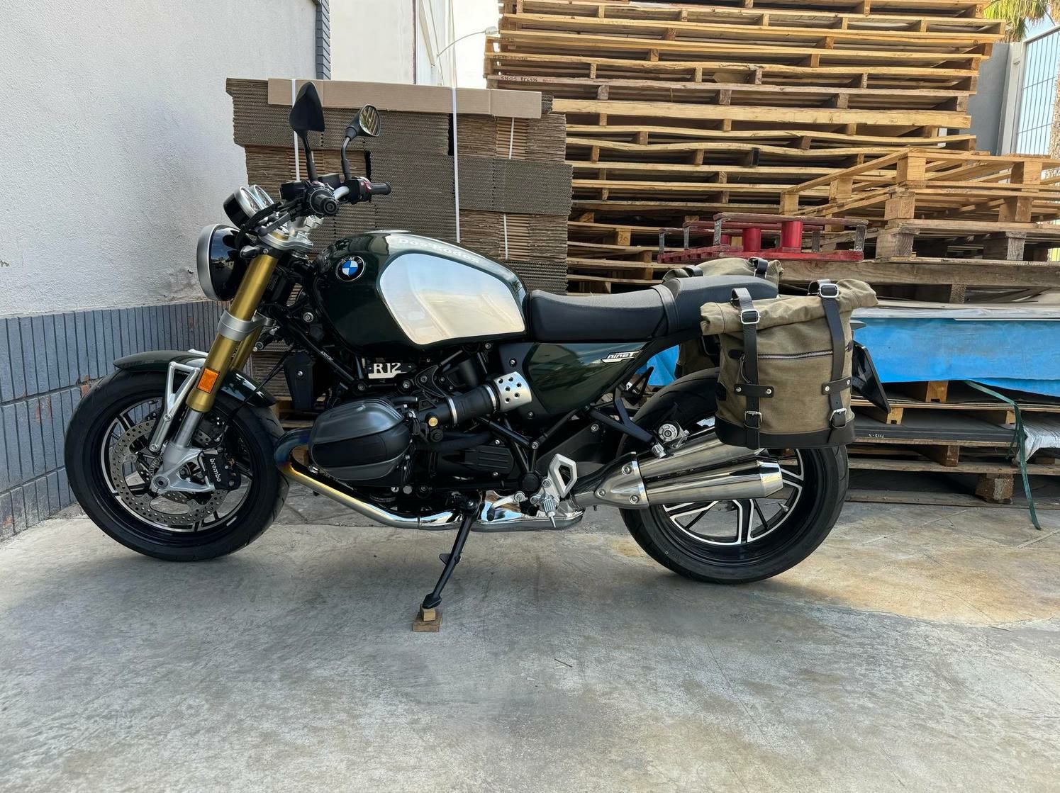 BMW R12niineT サドルバッグ サイドバッグ サポートラック サテン