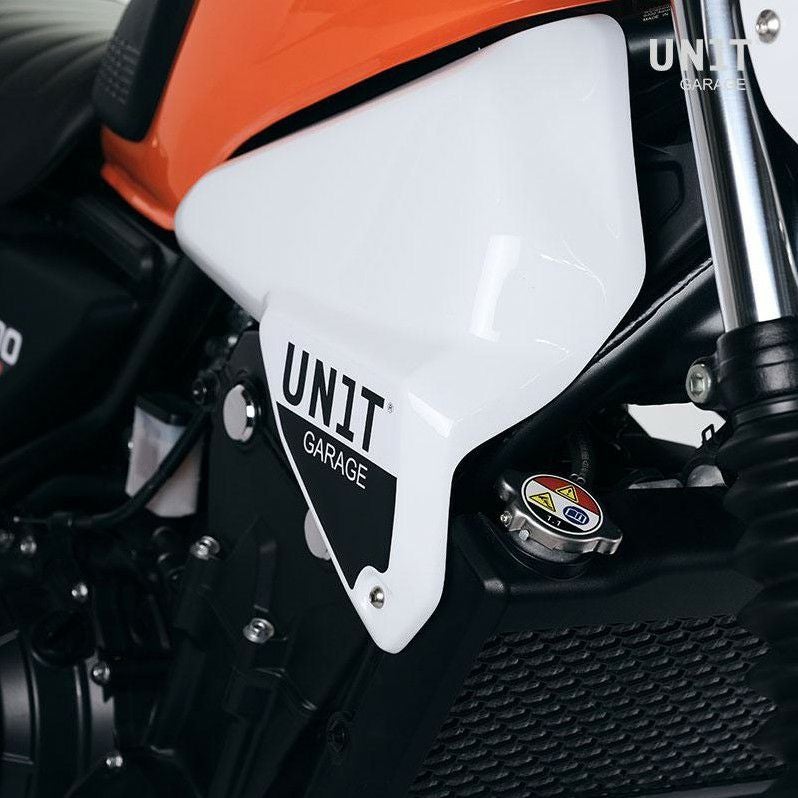 CL250/CL500 タンクサイドパネル ホワイト UNIT GARAGE | バイク