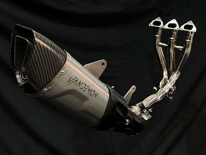 トライアンフ スピードトリプル1200RS/RR チタン フルエキゾースト