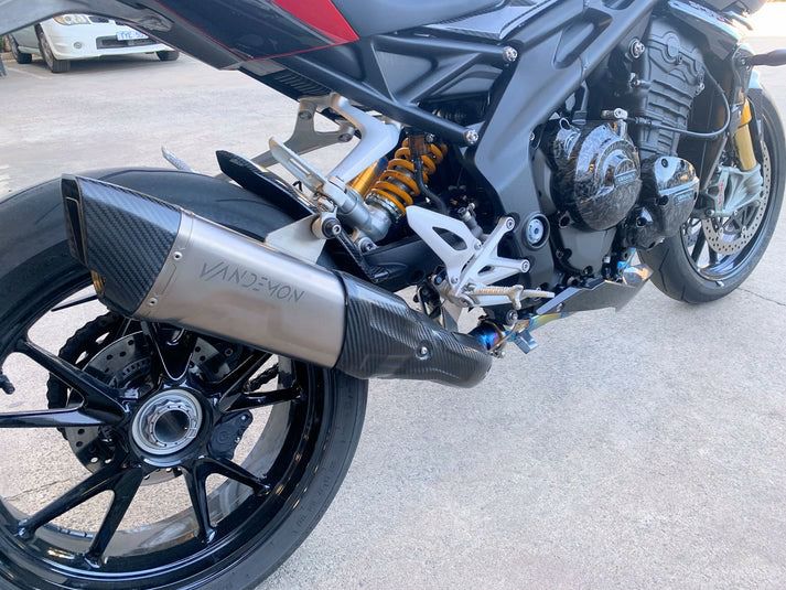 トライアンフ スピードトリプル1200RS/RR チタン フルエキゾースト