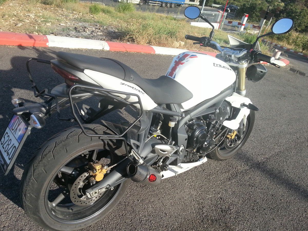 トライアンフ ストリートトリプル675 Tromb チタン Curve カット