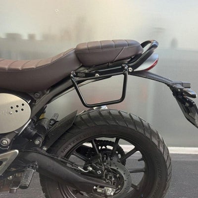 トライアンフ スクランブラー400X サドルバッグ ステー サテンブラック 