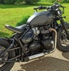 トライアンフ ボンネビルボバー／ボバーブラック 18～24  ドラッグサイレンスドフルエキゾーストシステム ブラッシュ  HITCHCOX_1