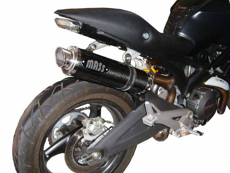 ドゥカティ モンスター696/796/1100 GP1 カーボン スリップオン
