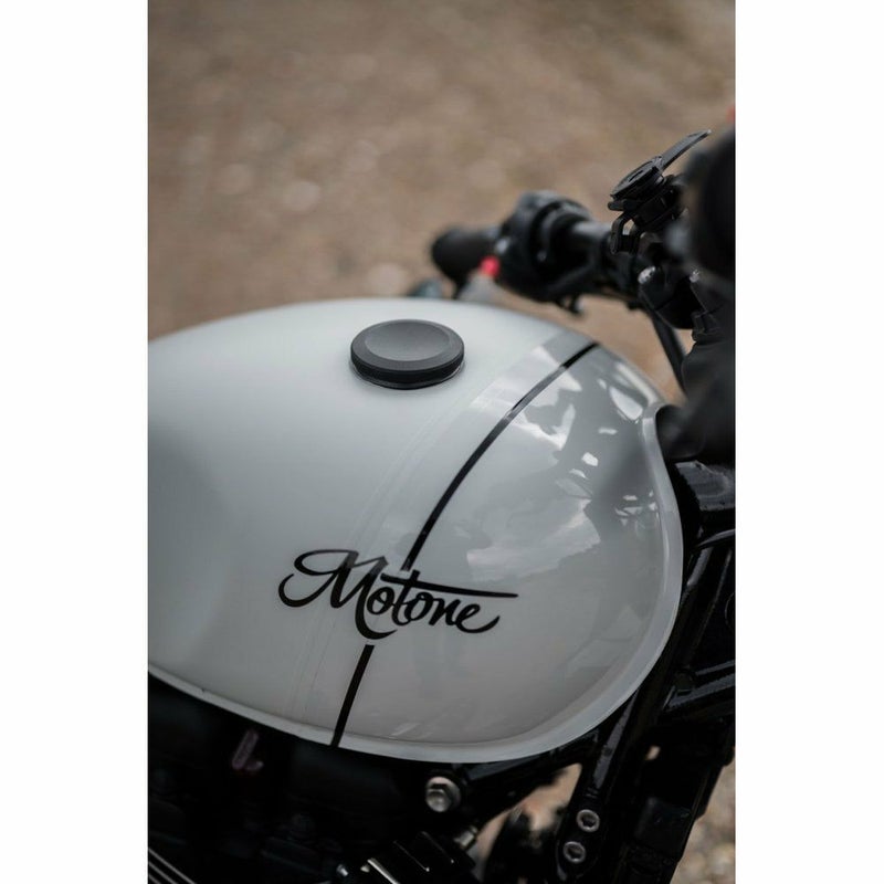 Motone（モートーン） JETSON Dished タンクキャップ ブラック ロー 