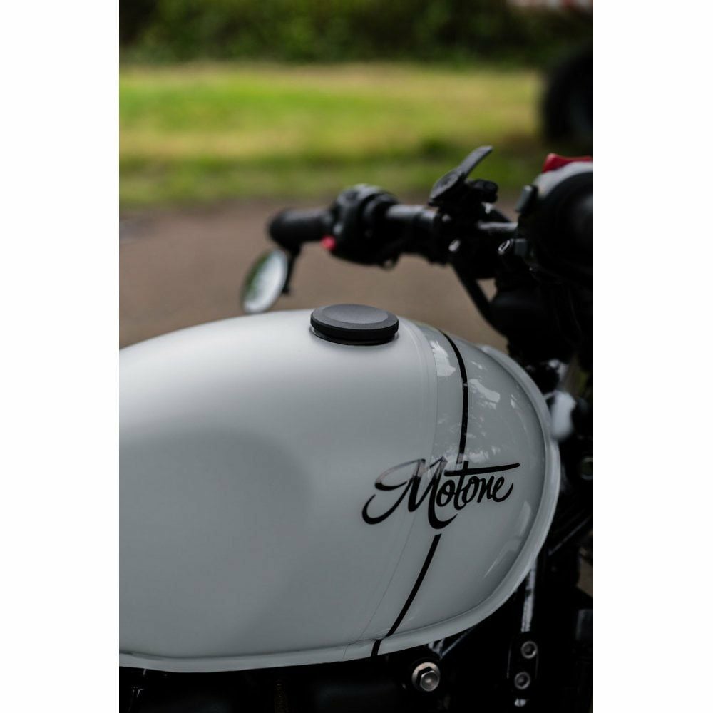 Motone(モートーン) タンクキャップ ブラック/フラット トライアンフ