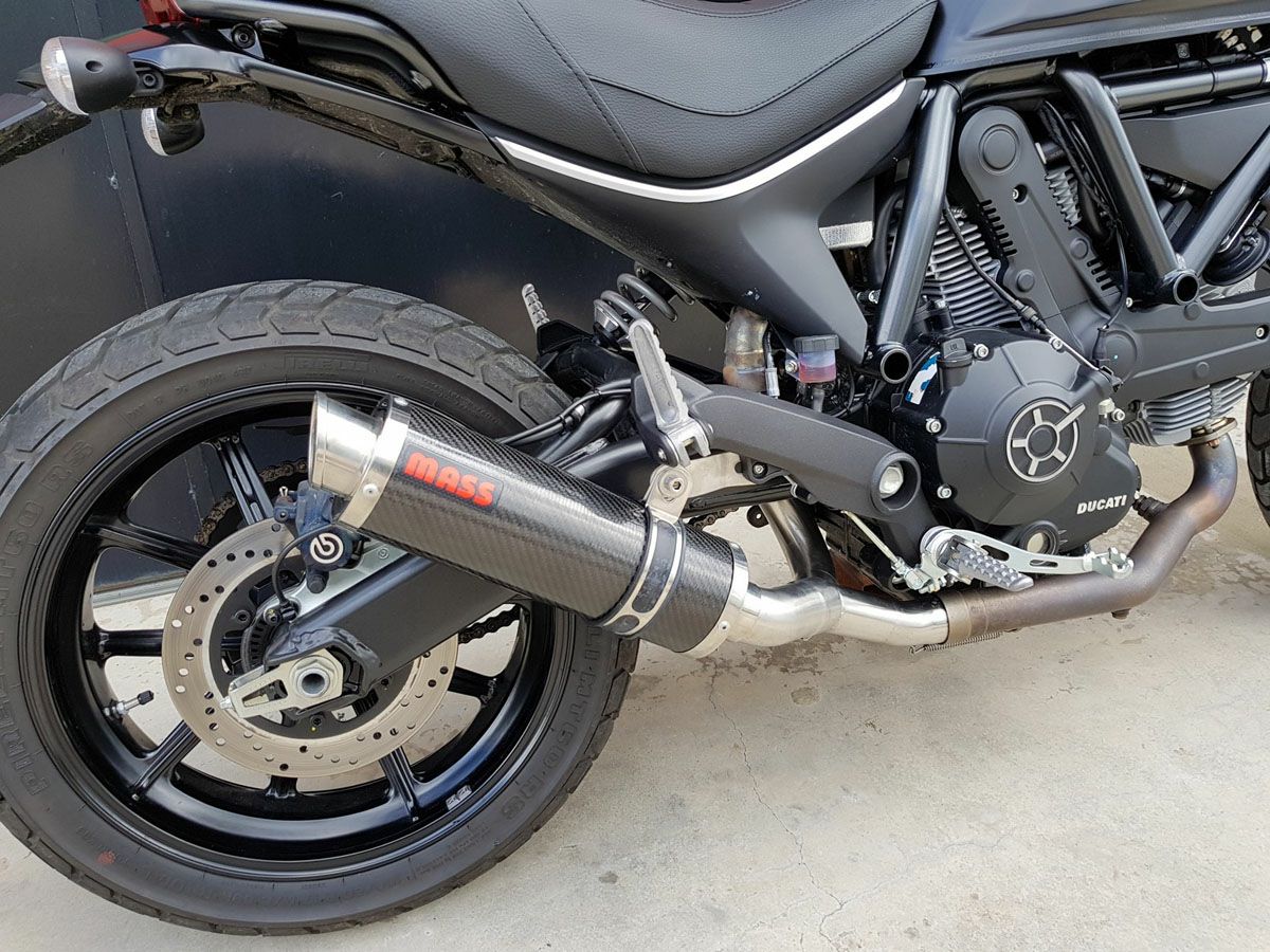ドゥカティ スクランブラー400 Sixty2 GP1 カーボン スリップオン