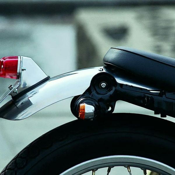 バイク　SR400 YAMAHA リアフェンダー　 ヤマハ発動機 SR400 リアフェンダー ヤマハ 純正 中古 バイク 部品 1JR