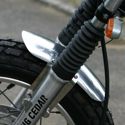 ヤマハ SR400用アルミフロントフェンダーベリーショート K180 用 