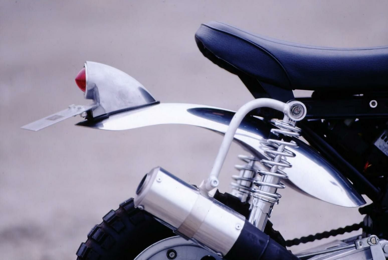 ホンダ モンキー50 6V/12V車用 アルミリアフェンダー ロング BIGCEDAR
