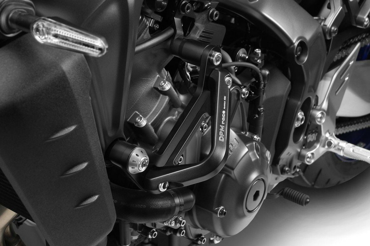 YAMAHA XSR900/MT-09 エンジンガード ブラック DPM | バイクカスタム
