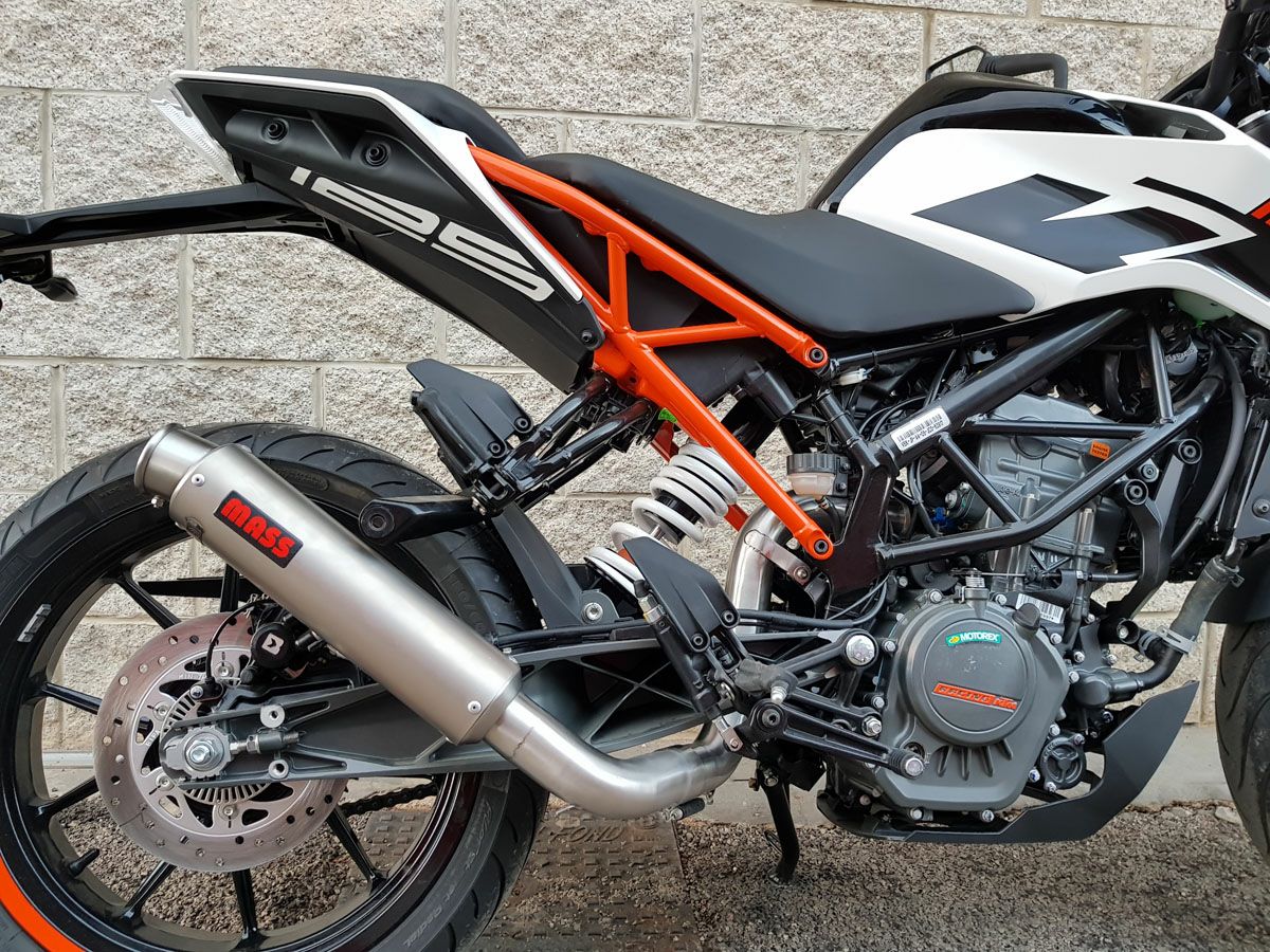 KTM デューク(DUKE)125 GP1 チタン ハイフローエキゾーストマフラー KTM デューク(DUKE)125 GP1 チタン ハイフローエキゾーストマフラー