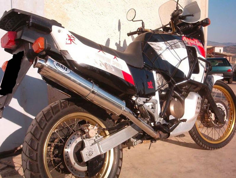 アフリカツイン用　アブソリュート　スリップオンマフラー ステンレス　XRV750 XRV750 アフリカツイン GP1 ステンレス スリップオンマフラー MASS