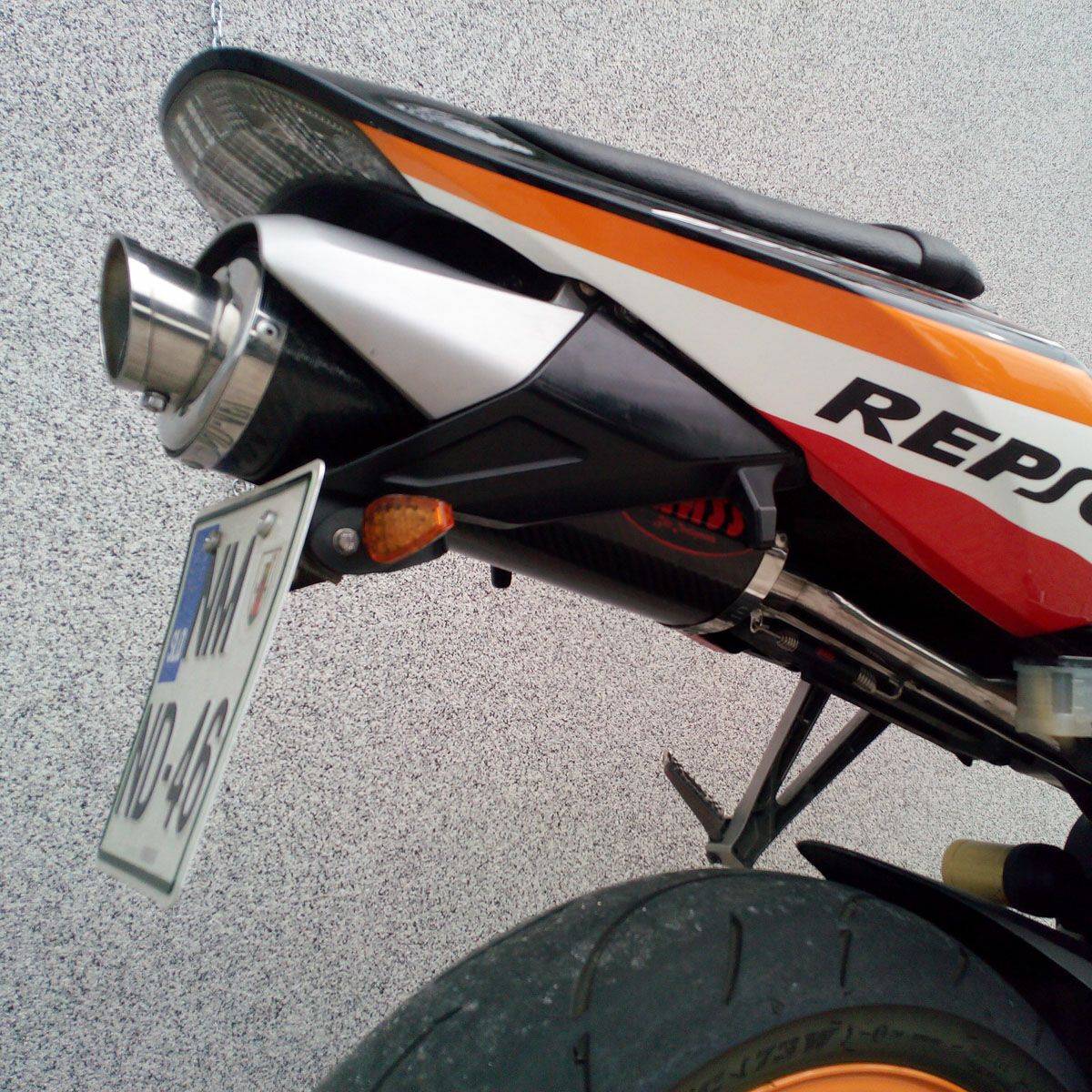 CBR600RR 03-16 オーバルカーボン スリップオンマフラー MASS Exhaust