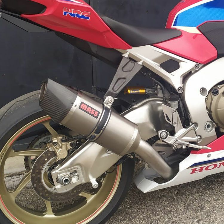 CBR1000RR 17-19 オーバルステンレス スリップオンマフラー カーボン