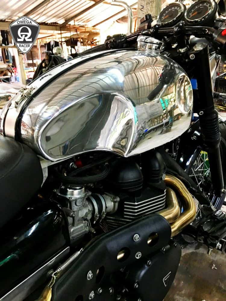 空冷ボンネビル T100 スクランブラー スラクストン アルミタンク