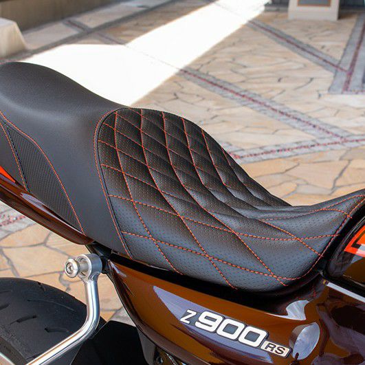 z900rs cafe シート Z900RS/CAFE ヴァイパーシート レッド ドットパンチ ARCHI | バイク