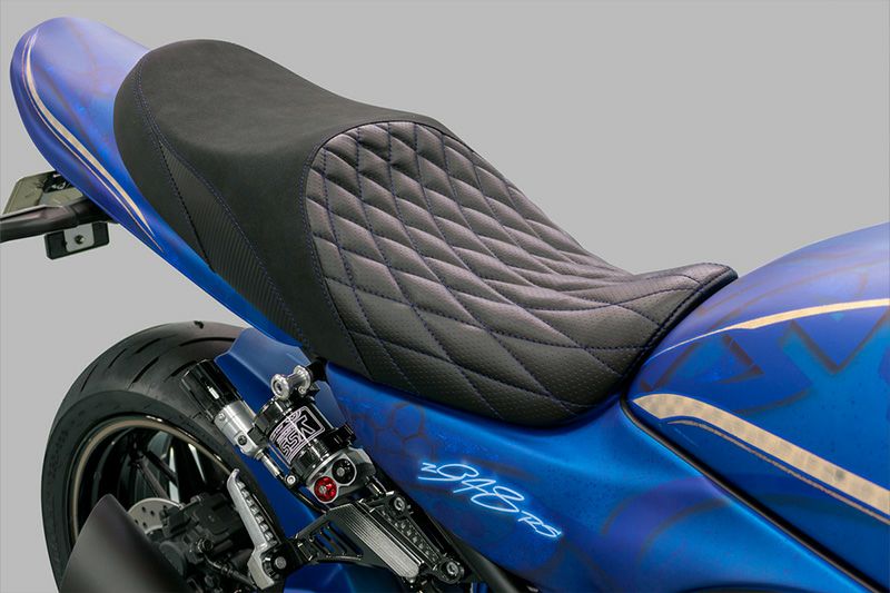 Z900RS/CAFE ヴァイパーシート ブルー ドットパンチ ARCHI | バイク