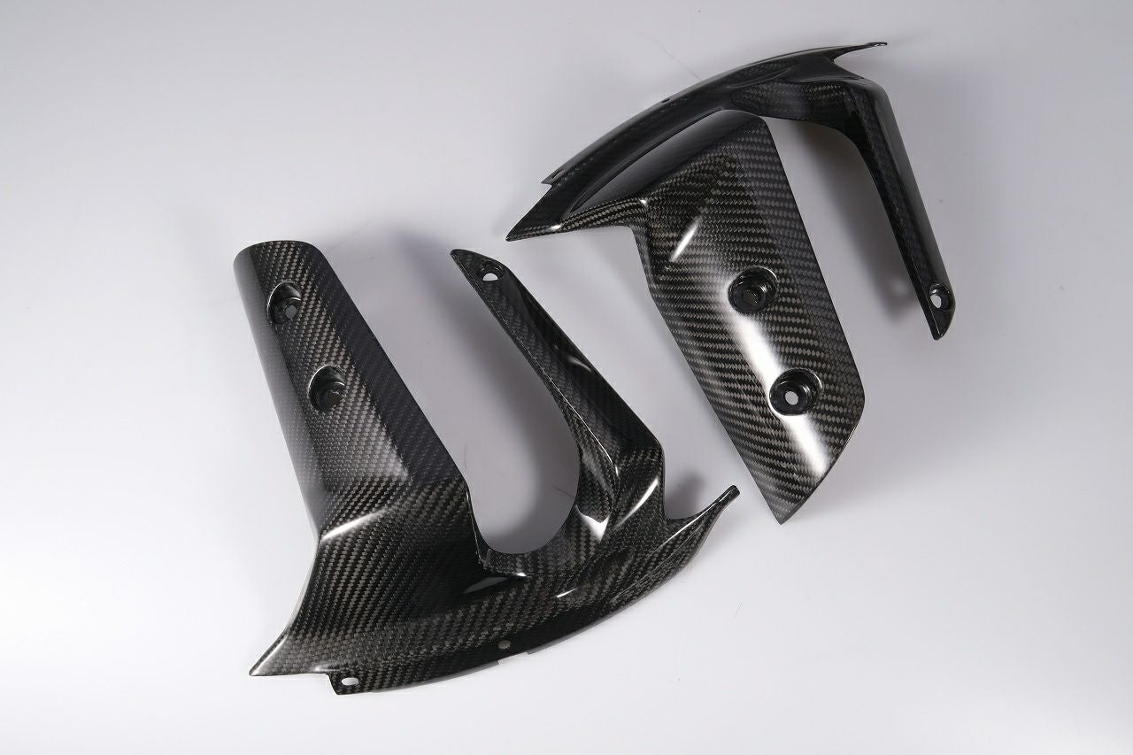 トライアンフ ロケット3R/ロケット3GT フロントフェンダーブラケット