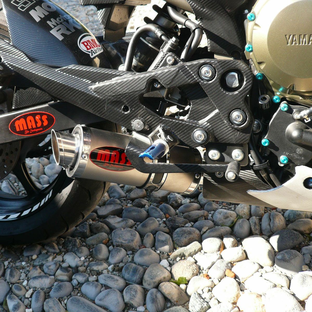 【MASSES】 M XJ6 GP1 チタン スリップオンマフラー(レーシング) MASS Exhaust