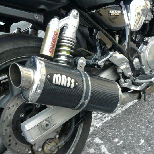 イナズマ750/1200 オーバルカーボン スリップオンマフラー MASS