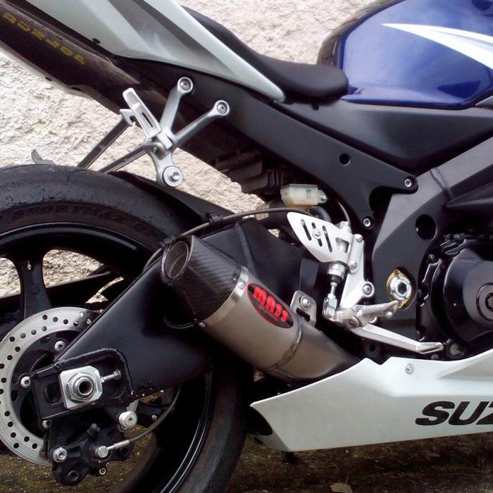 GSX-R1000 Trombカーブチタン スリップオンマフラー カーボンチップ