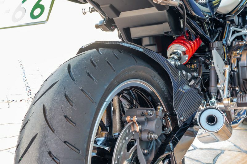 カワサキ Z900RS/CAFE リアフェンダー FRP キャンディトーンレッド