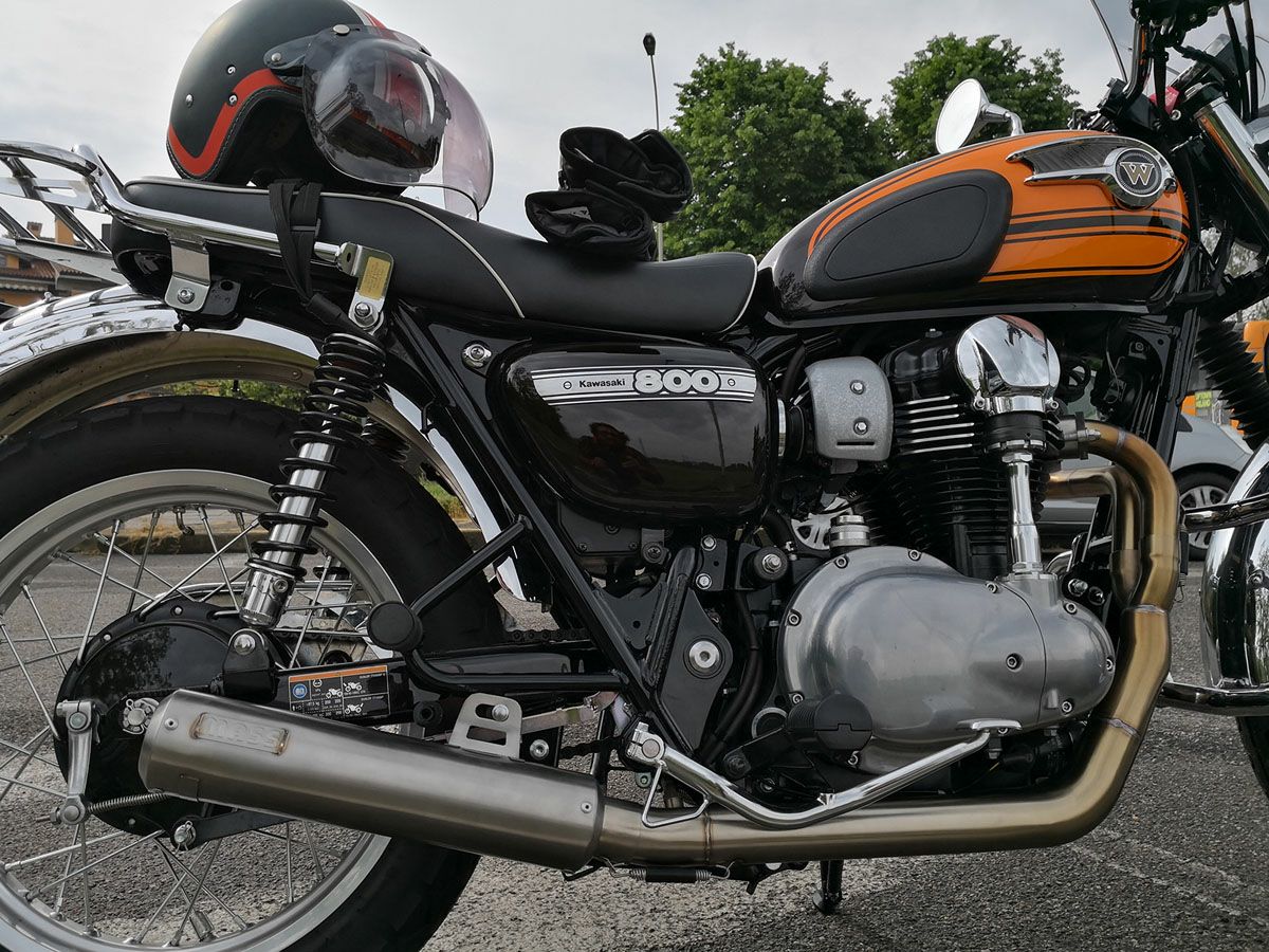 HOTRUN W800用 オールステンレス フルエキゾーストマフラー ハーレー・ホットランマフラー販売｜KAWASAKI W800 W650 W400 フル