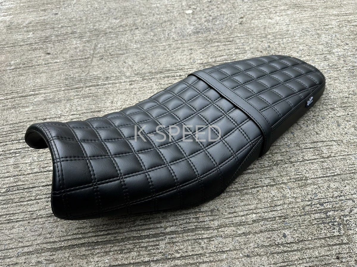 トライアンフ スピード400 シート Diabolus スクエアパターン ブラック K-SPEED_2