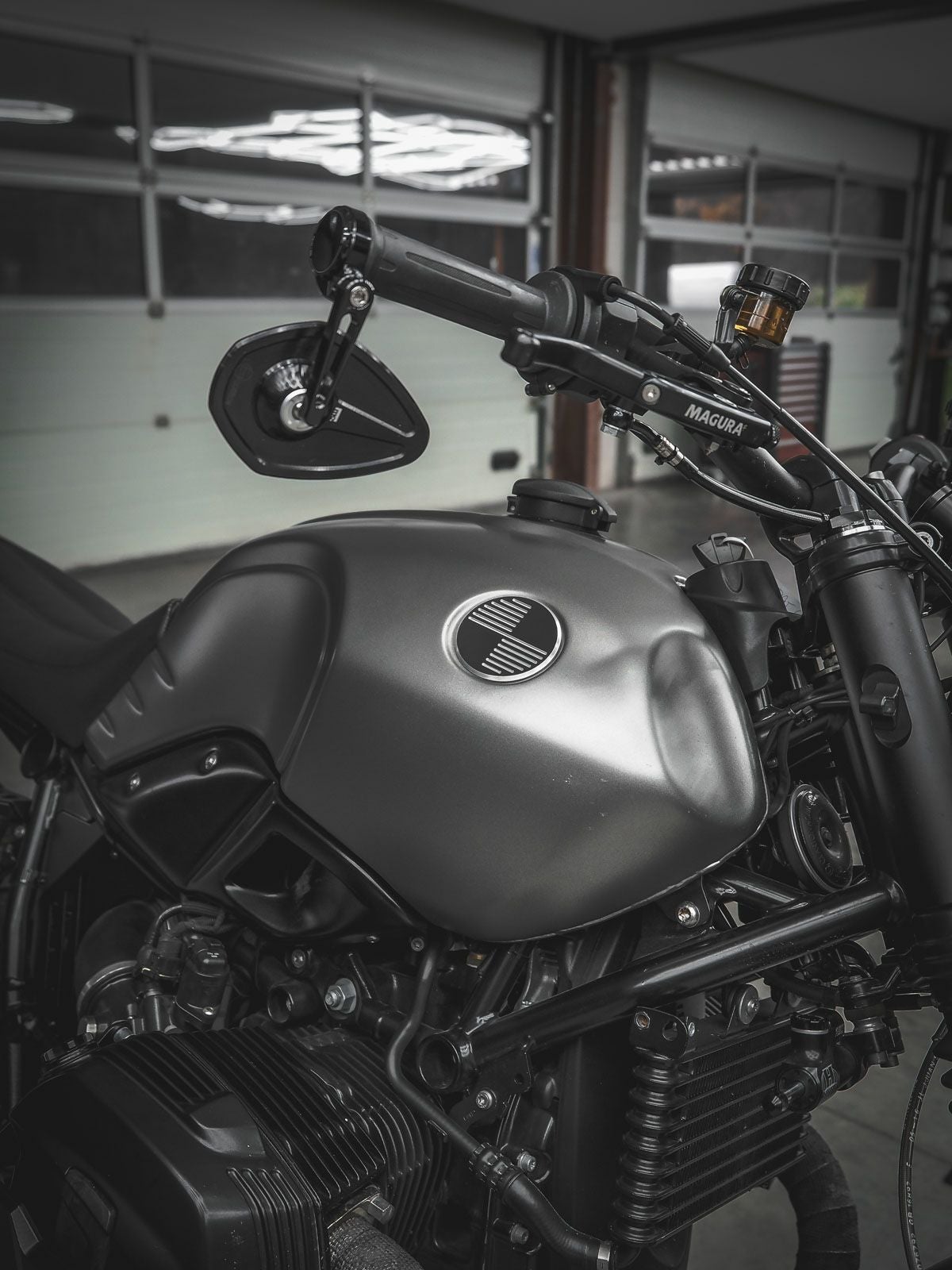 BMW R12 RnineT S1000 F900 R1250 K1300等 タンク エンブレム 70mm