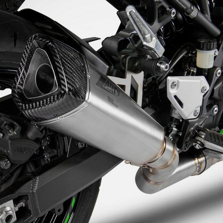 SHARK スリップオンマフラー SRC 4 チタニウム KAWASAKI Z900 (2020-2024)