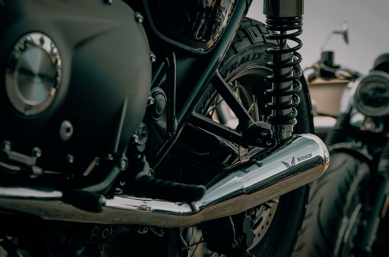 トライアンフ ボンネビル T120 16～ スリップオンマフラー ブラッシュ