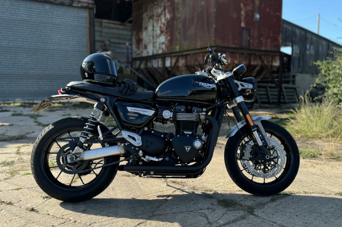 トライアンフ スピードツイン1200 ドラッグフルエキゾーストシステム