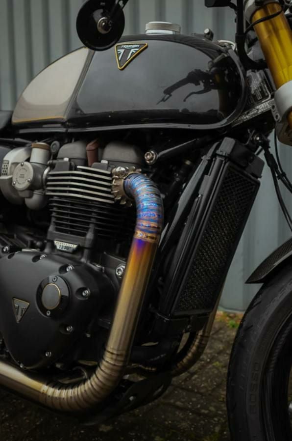 トライアンフ スラクストン 1200 R/RS ローマウント エキゾースト