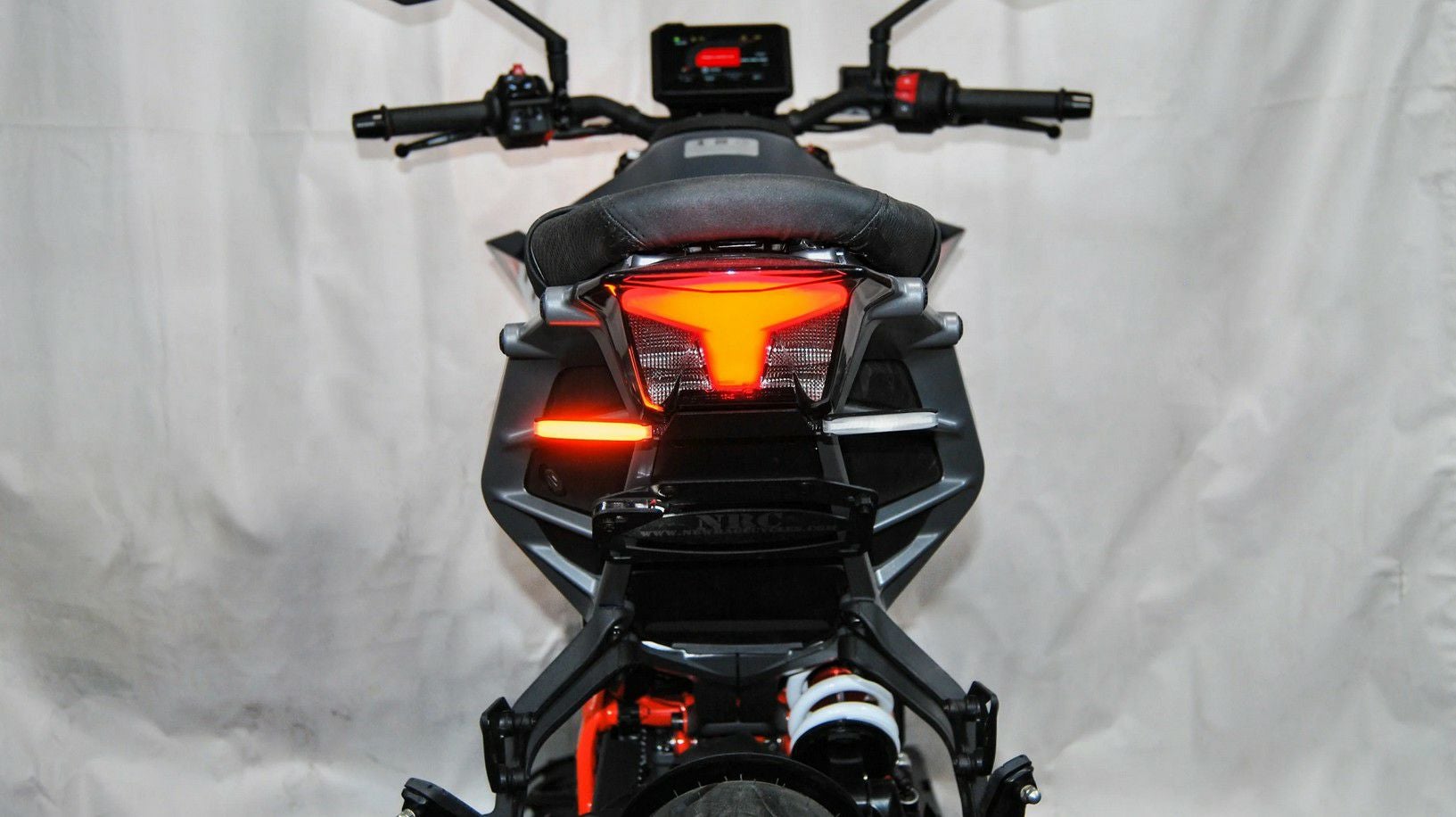 KTM 390 DUKE 24- フェンダーレスキット New Rage Cycles | バイク