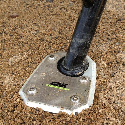 BMW R1250GS ADV サイドスタンドエクステンション(ローダウン) GIVI_1