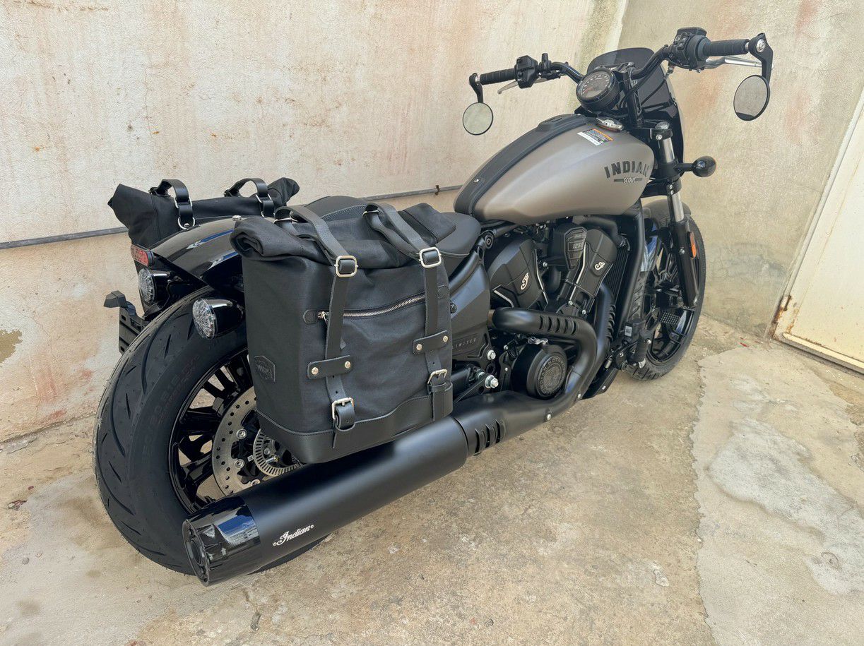 インディアン スカウト 25- サドルバッグ ステー サテンブラック 左右